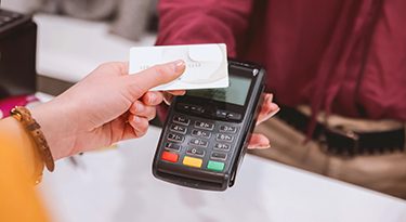 Cash no longer king as card payments surge in lockdown