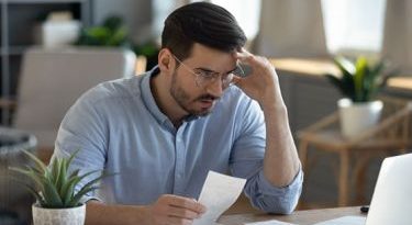 Don’t ignore the warning signs that you or a customer’s business is in trouble